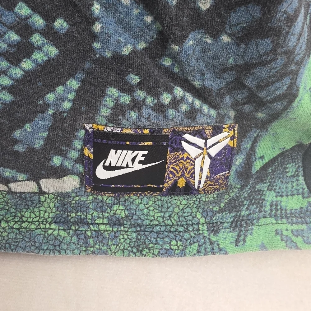 Kobe‎ Bryant 24 The Nike Tee Jersey T-Shirt Black Mamba Snake Skin Print! Large